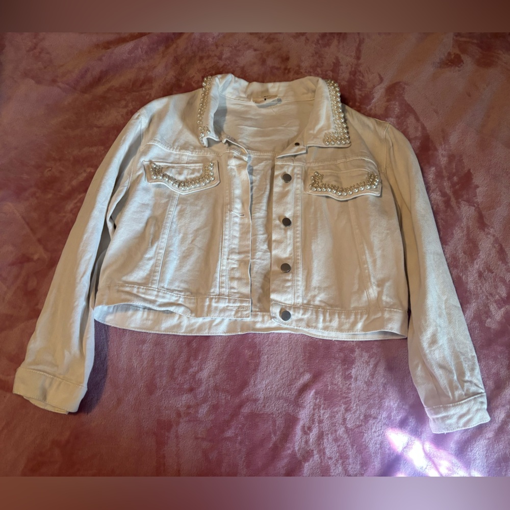 Savanna Jane Pearl-Embellished White Jean Jacket Size Medium